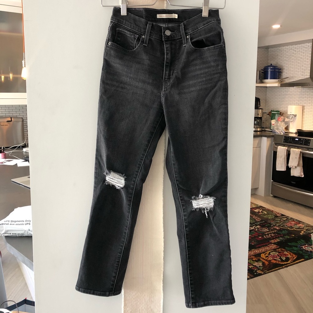 LEVIS High Rise Straight Jeans (724)